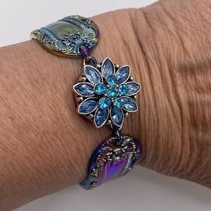 Retro Colors Snap Jewelry Bracelet with 18mm Aqua Blue Floral Snap! SEE VIDEO!